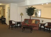Thumbnail 14 of 19 - Seating Area at VINTAGE AT BURIEN, Washington