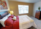 Thumbnail 3 of 23 - bedroom, bed