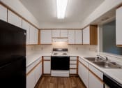 Thumbnail 14 of 35 - Kitchen at Bradford Run in Kokomo, IN