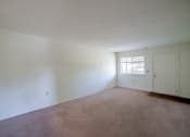 Thumbnail 17 of 35 - carpet in Living Room at Bradford Run in Kokomo, IN