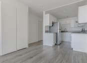 Thumbnail 17 of 30 - Kitchen and dining area