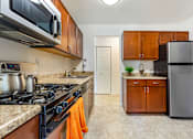 Thumbnail 15 of 39 - Electric Range In Kitchen at Annapolis Roads, Maryland