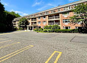 Thumbnail 13 of 13 - Parking