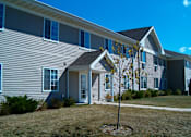 Thumbnail 2 of 5 - Front Entrance