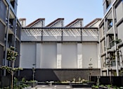 Thumbnail 10 of 33 - Courtyard in The Briscoe by Kinleaf