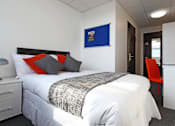 Thumbnail 9 of 11 - MyPad, Paisley  - En suite, 1