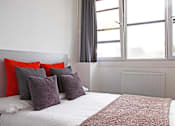 Thumbnail 10 of 11 - MyPad, Paisley  - En suite, 2