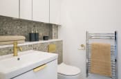 Thumbnail 10 of 28 - one of the bathrooms in slipway 19, a self catering holiday house to rent in rock