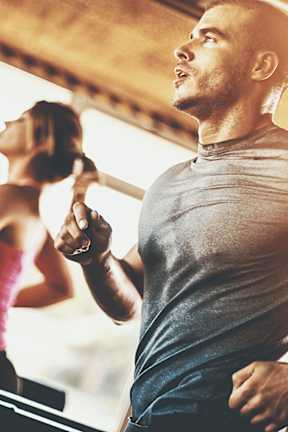 people running at gym