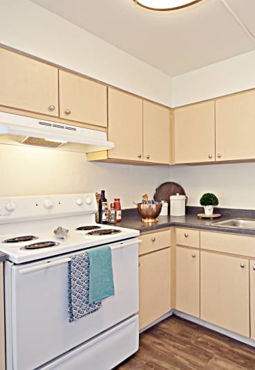 the preserve at ballantyne commons apartment kitchen