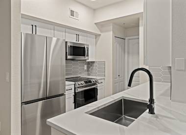 Apartment kitchen at Haven at Midtown.
