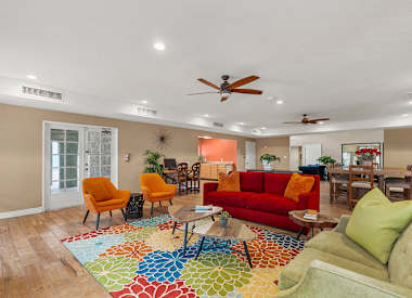 Resident clubhouse and shared interior space at Villa Toscana