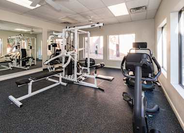 Fitness room at Boulder Creek Apartments.