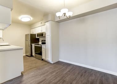 Apartment kitchen at Boulder Creek Apartments.