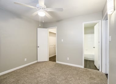 Unfurnished bedroom at Valencia Park.