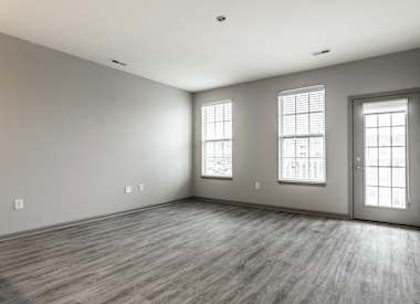 Bella Vista Apartments 6 of 12