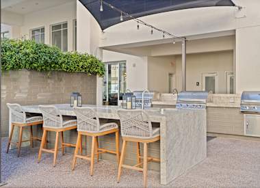 Shared outdoor kitchen at Axis Camelback.