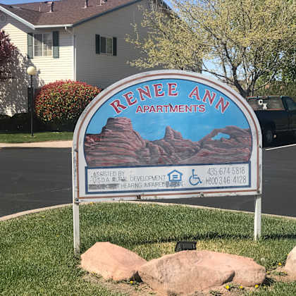 renee ann sign