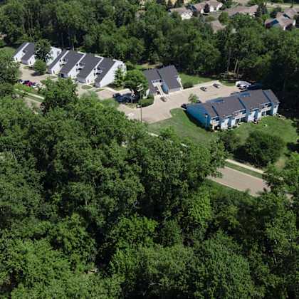 aerial view of community at raleigh house apartments, mrd apartments, east lansing, michigan