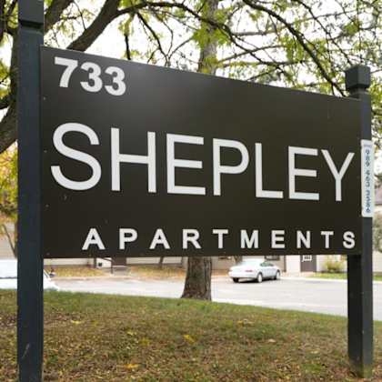 shepley apartments 711 fairway drive, st. louis, mi 48880