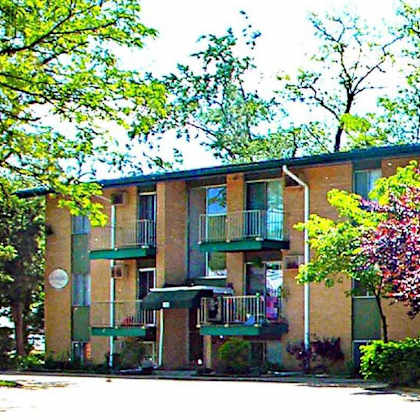 berea lakes building front