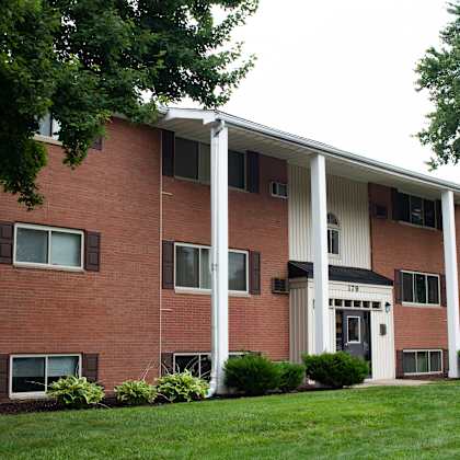 ryan place building front at ryan place apartments, integrity realty, kent, oh, 44240