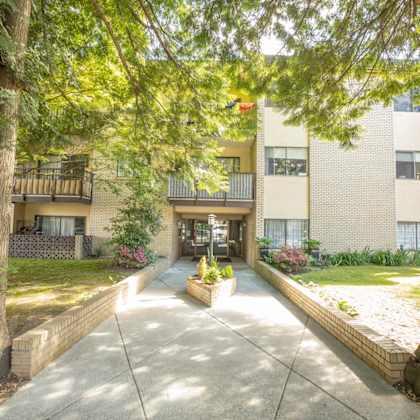 mark elle apartments