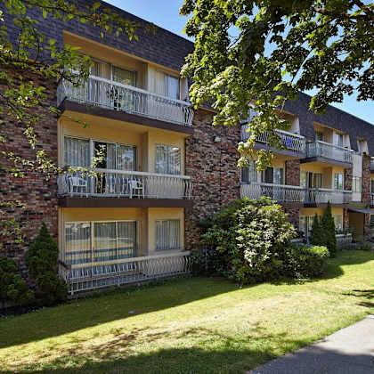 our apartments offer a clubhouse