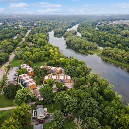 aerial view at river oaks, illinois