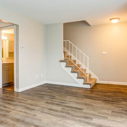 wooden floor at the view apartments st charles, illinois, 60174