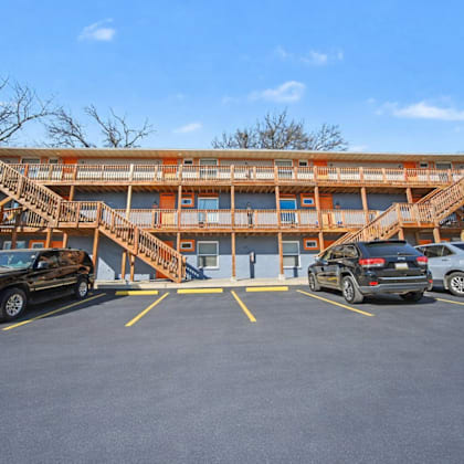 exterior of building at cimarron apartments, independence, 64052