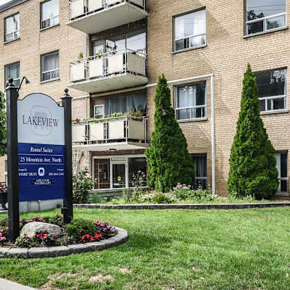 a sign in front of a building that says lakeview.