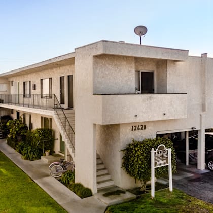 exterior of 12620 caswell