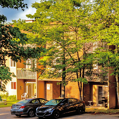 23 glen moir exterior
