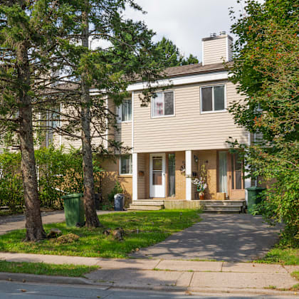 48-66 harlington exterior