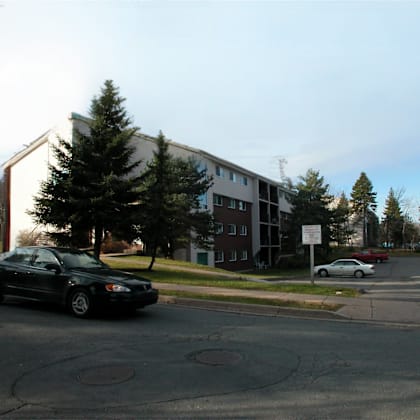 5-35 harlington exterior