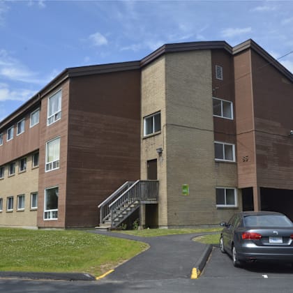 85 and 127 harlington exterior