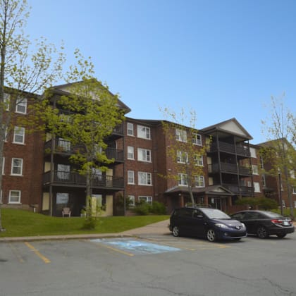 95 knightsridge exterior