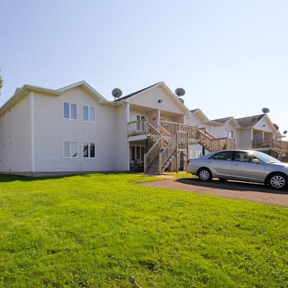 pheasant hill apartments exterior
