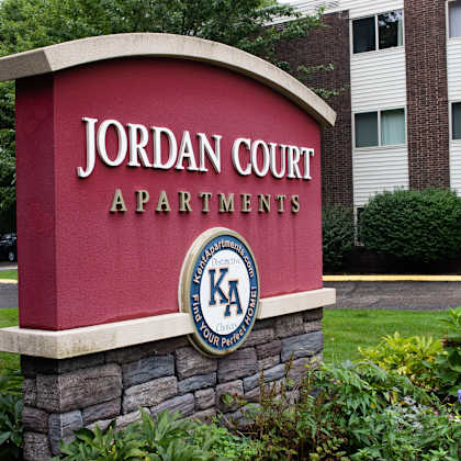 property signage at jordan court apartments, integrity realty, kent, oh