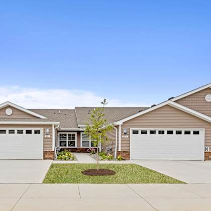 brownstown michigan  apartment rentals redwood brownstown main bedroom telegraph sibley road exterior