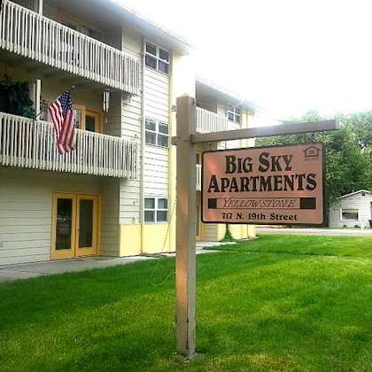 big sky apartments sign