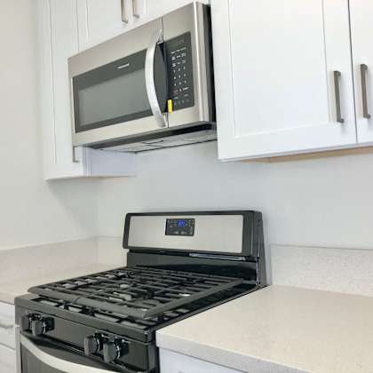 1bd/1ba 425 alexandria apt 9
