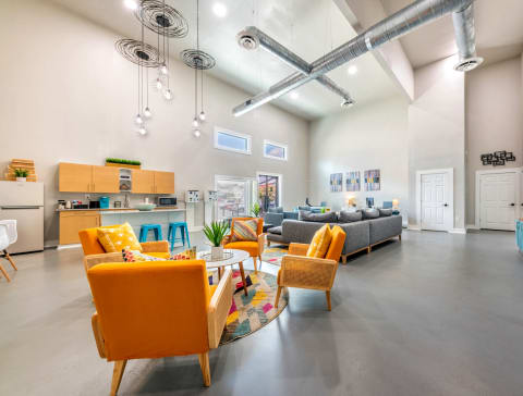 the preserve at ballantyne commons living room and kitchen