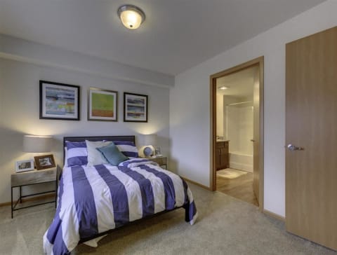 Master Bedroom at Quilceda Creek, Marysville, Washington