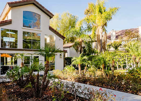 Courtyard Garden at Legends at Rancho Belago, Moreno Valley, California