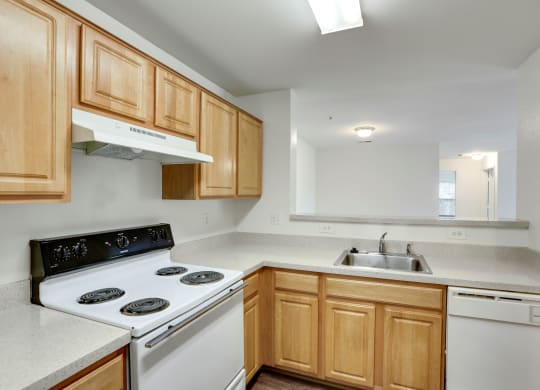 Fully Equipped Kitchen With Modern Appliances at The Fields of Chantilly, Virginia