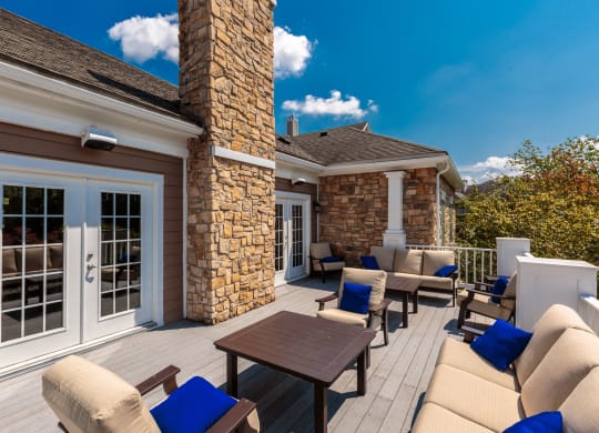 Outdoor Lounge at Cascades Overlook, Sterling