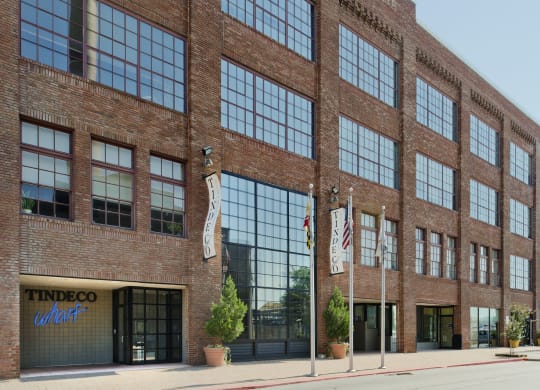 the building in which the hotel is located at Tindeco Wharf, Baltimore, 21224