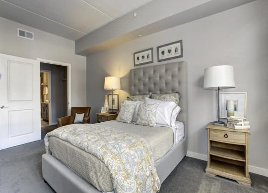 Bedroom with cozy bed at The Gunther, Maryland, 21224